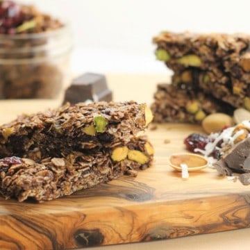 Healthy and delicious, these homemade granola bars are the perfect on the go snack food or back to school treat!